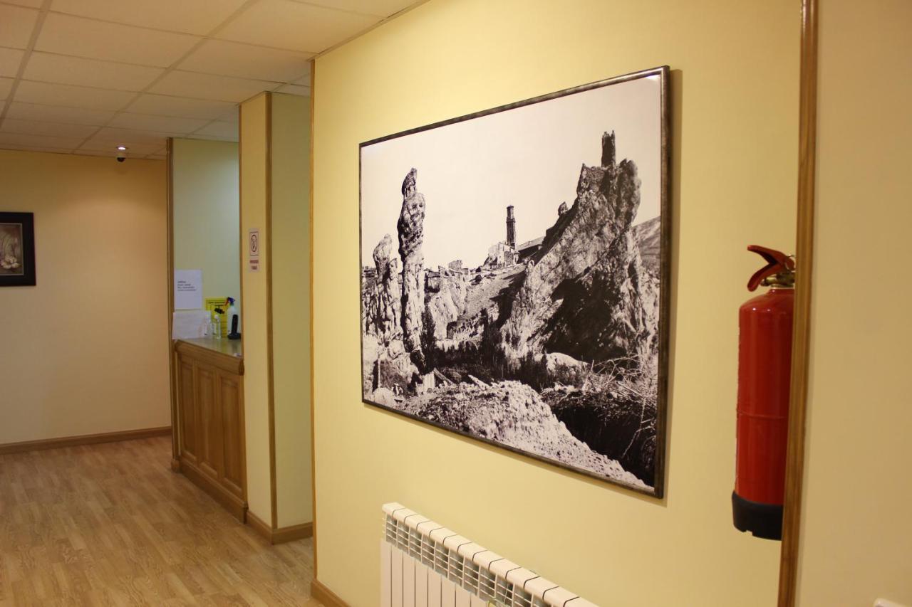 Hostal San Isidro Autol Exteriör bild